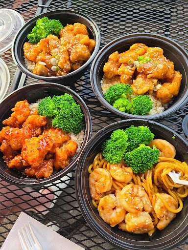 Royal Dragon Noodle Bar & Grill photo 8